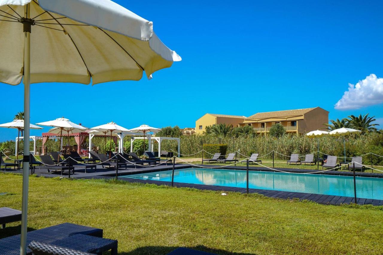 ליקאטה Falconara Greenblu Resort מראה חיצוני תמונה