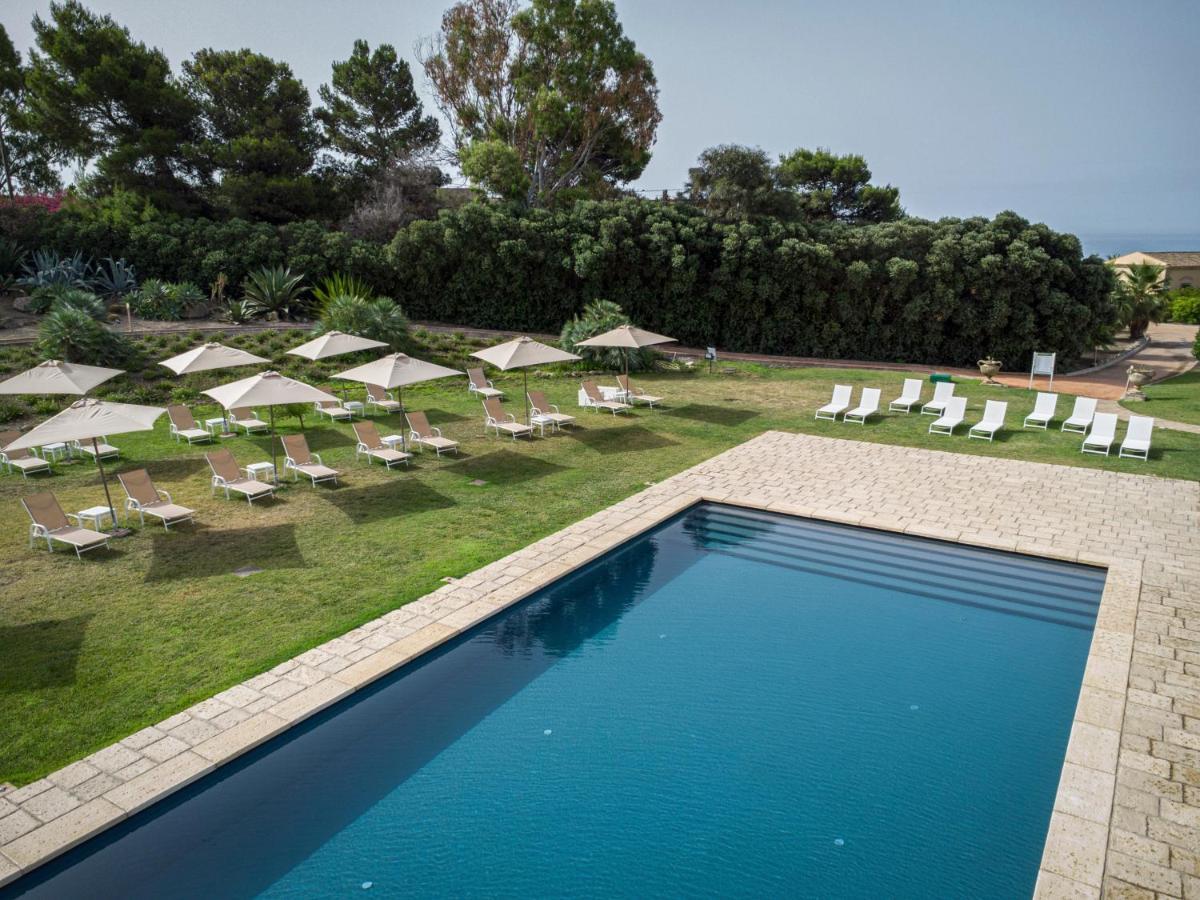 ליקאטה Falconara Greenblu Resort מראה חיצוני תמונה
