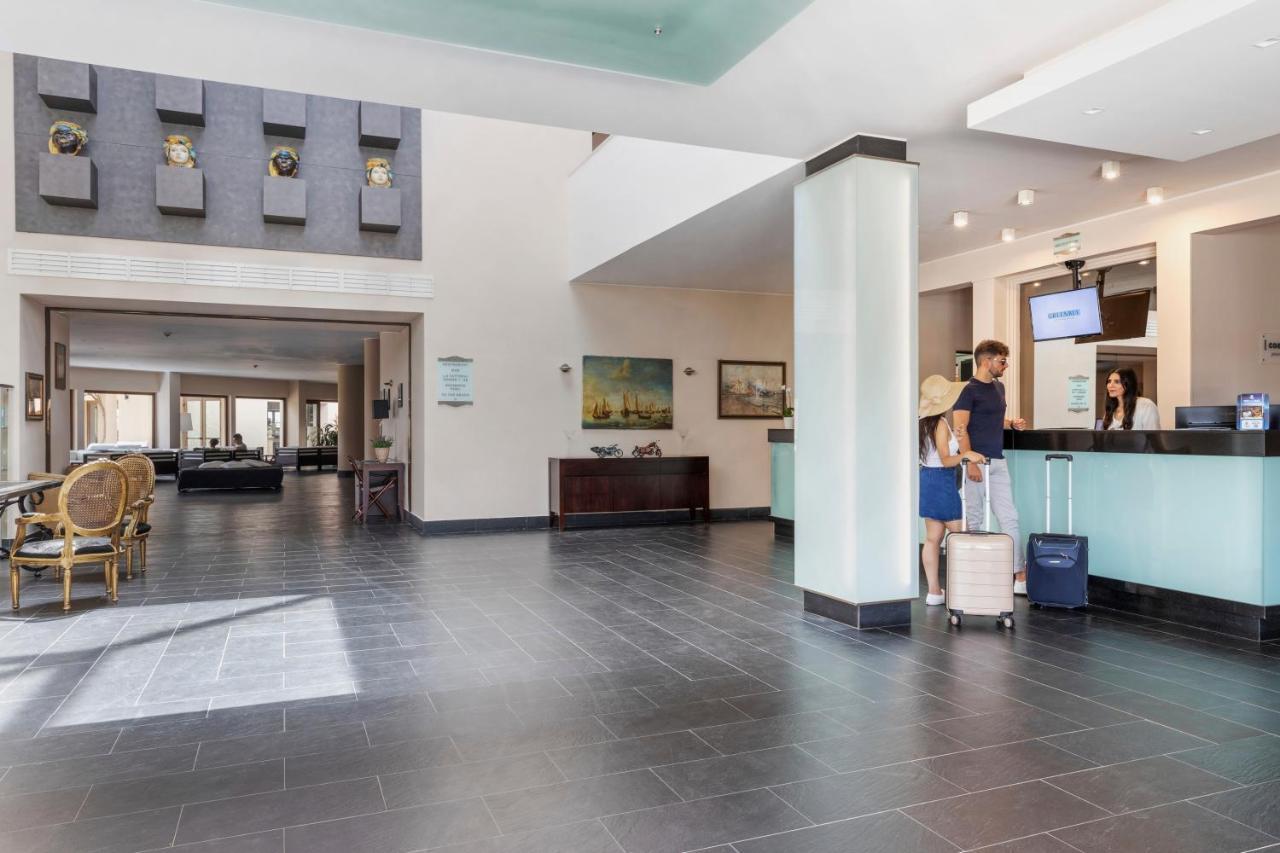 ליקאטה Falconara Greenblu Resort מראה חיצוני תמונה